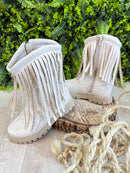 Bota Infantil Off White Bege Claro Cowgirl Franjas Camurça
