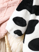 Macacão com capuz e design felpudo de vaca para bebê menina