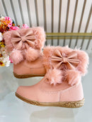Botinha Infantil Nude Laço Pompom Com Pelúcia e Zíper
